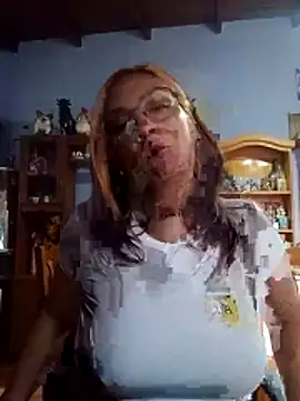 kuramaqueen online show from 4, 4, 2026