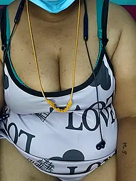 Snapshot of TamilSembaruthi143 chatting on 20, 2, 2026 TamilSembaruthi143 online show from 20, 2, 2026