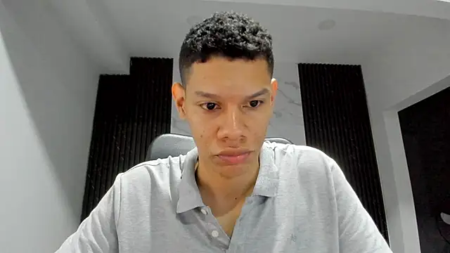 Snapshot of milo_cruz_ chatting on 18, 4, 2026 milo cruz online show from 18, 4, 2026