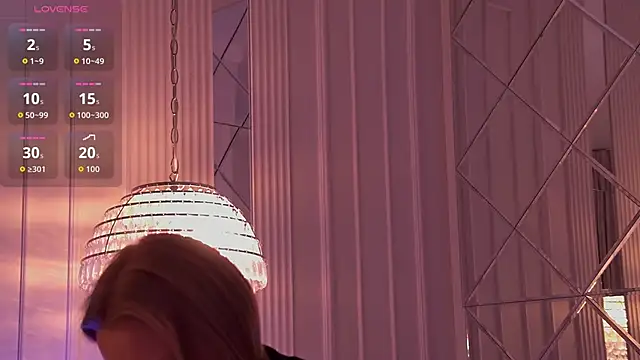 MollyHilton online show from 20, 2, 2026