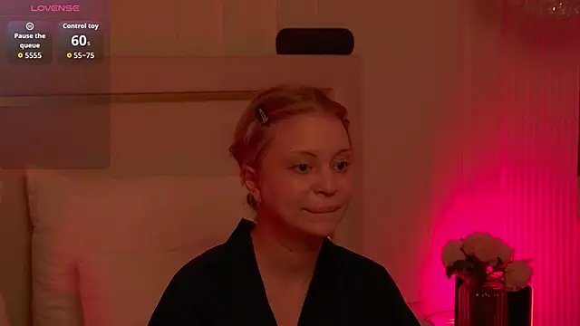 MollyHilton online show from 3, 4, 2026