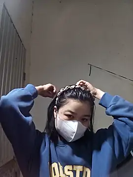 Daisy-lusia2026 online show from 1, 2, 2026