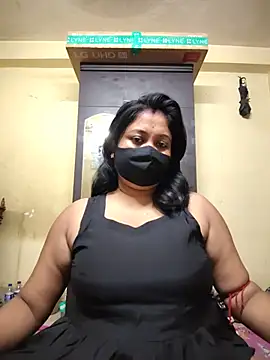 Snapshot of Curvy_Trisha chatting on 23, 6, 2026 Curvy Trisha online show from 23, 6, 2026