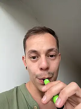 Snapshot of AxelMuller chatting on 8, 2, 2026 AxelMuller online show from 8, 2, 2026