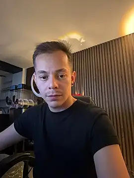 Snapshot of AxelMuller chatting on 9, 2, 2026 AxelMuller online show from 9, 2, 2026