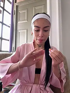 Bonny Eva online show from 16, 3, 2026