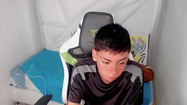 Snapshot of Liarr_ chatting on 5, 2, 2026 Liarr online show from 5, 2, 2026