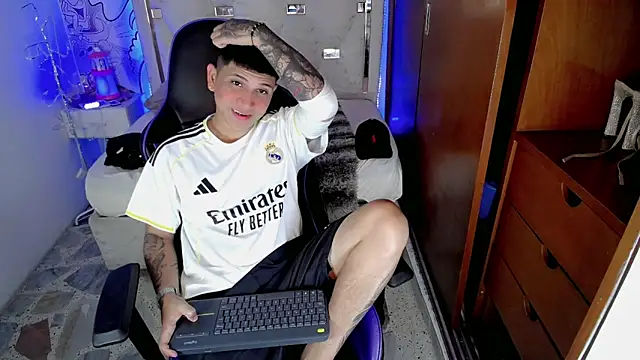 Black diamondd  online show from 15, 4, 2026