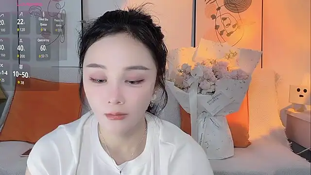 Lisa-295188 online show from 14, 4, 2026