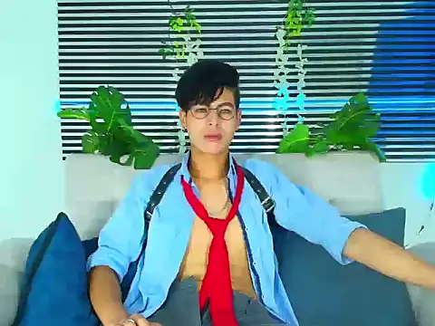 Snapshot of ThiiagoSaeenz chatting on 10, 2, 2026 ThiiagoSaeenz online show from 10, 2, 2026