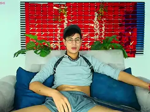 Snapshot of ThiiagoSaeenz chatting on 16, 2, 2026 ThiiagoSaeenz online show from 16, 2, 2026