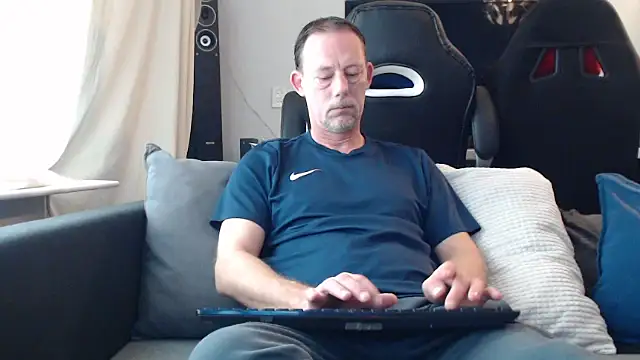 Sexy Ass Mike online show from 1, 3, 2026