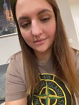 Snapshot of AliceDesmee chatting on 16, 2, 2026 AliceDesmee online show from 16, 2, 2026