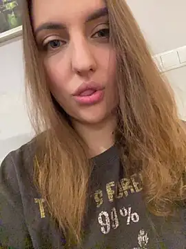 Snapshot of AliceDesmee chatting on 22, 2, 2026 AliceDesmee online show from 22, 2, 2026