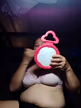Cold-girlr12 online show from 24, 6, 2026
