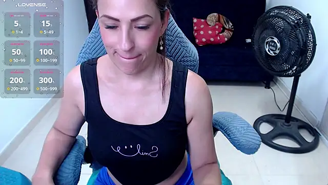 Snapshot of amelie_rose__ chatting on 1, 7, 2026 amelie rose online show from 1, 7, 2026