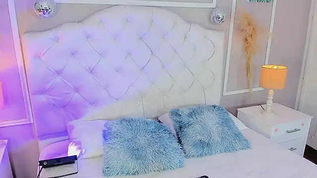 Snapshot of saryth_hott chatting on 6, 2, 2026 saryth hott online show from 6, 2, 2026