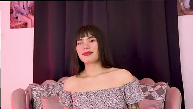 dakotacollins  online show from 16, 4, 2026