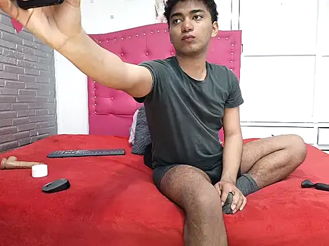 Snapshot of philipsex28 chatting on 13, 2, 2026 philipsex28 online show from 13, 2, 2026