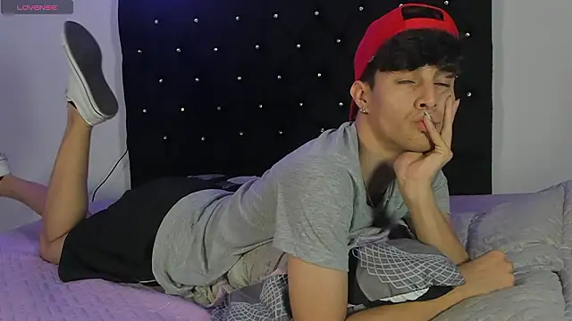 Snapshot of axxxel_twink chatting on 19, 2, 2026 axxxel twink online show from 19, 2, 2026