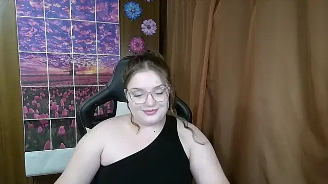 Snapshot of Teasing_Dora chatting on 25, 7, 2026 Teasing Dora online show from 25, 7, 2026