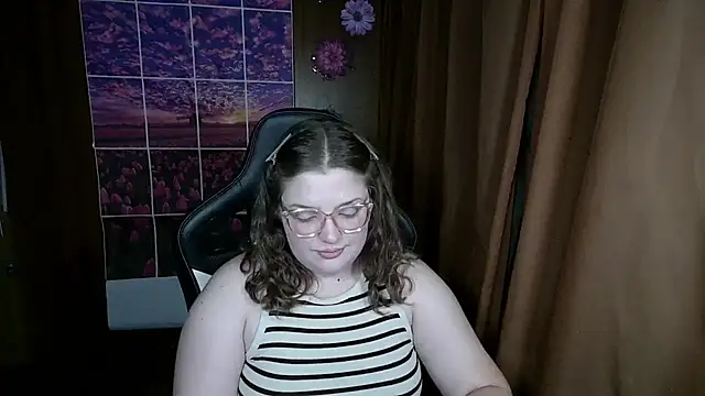 Snapshot of Teasing_Dora chatting on 27, 7, 2026 Teasing Dora online show from 27, 7, 2026