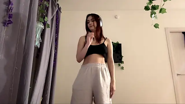 LunaMacky online show from 21, 2, 2026