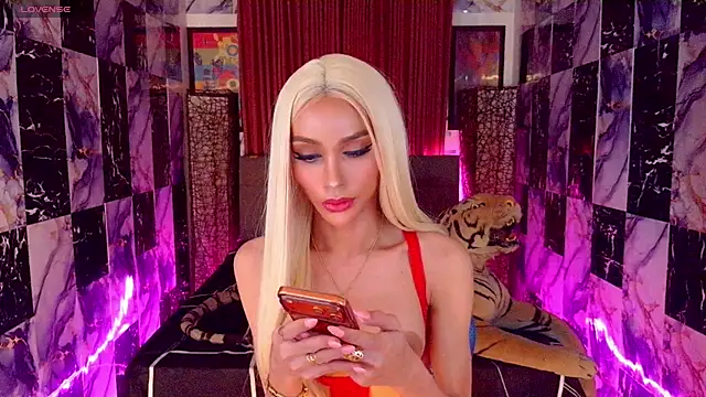 SeductiveSamanthaTS online show from 31, 3, 2026