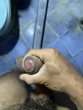 Snapshot of alrricmo chatting on 5, 2, 2026 alrricmo online show from 5, 2, 2026