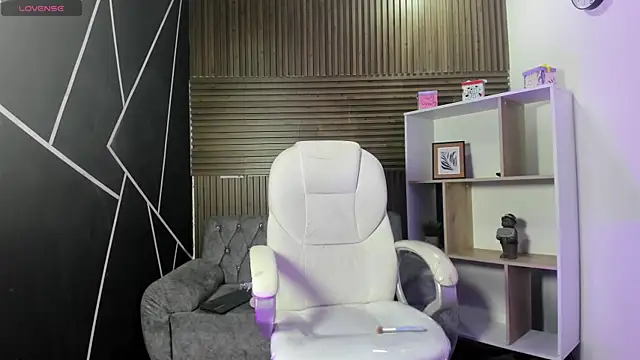 Snapshot of GemmaBrown chatting on 10, 2, 2026 GemmaBrown online show from 10, 2, 2026