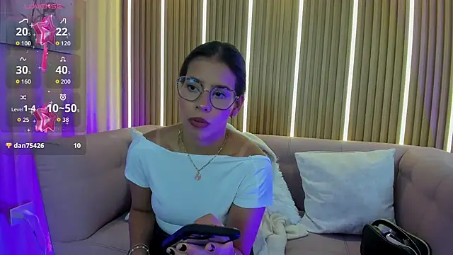 Luna Millers online show from 19, 5, 2026