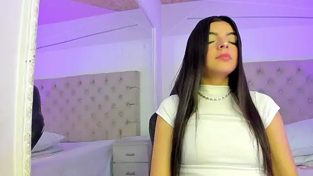 Snapshot of KarelyMitchel chatting on 18, 2, 2026 KarelyMitchel online show from 18, 2, 2026