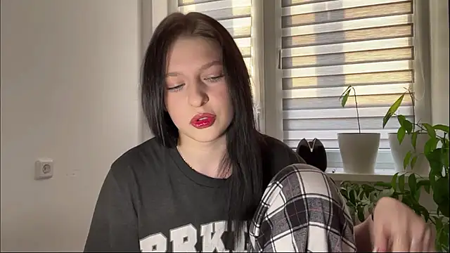 Snapshot of Sarahsolara chatting on 19, 2, 2026 Sarahsolara online show from 19, 2, 2026