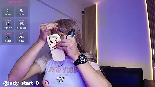 Snapshot of leydi_start_ chatting on 10, 4, 2026 leydi start online show from 10, 4, 2026