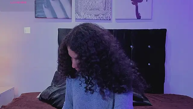 Zoe-yanin online show from 6, 3, 2026