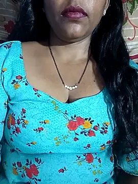 Snapshot of Parul-009 chatting on 1, 4, 2026 Parul-009 online show from 1, 4, 2026