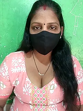 Snapshot of Parul-009 chatting on 6, 4, 2026 Parul-009 online show from 6, 4, 2026