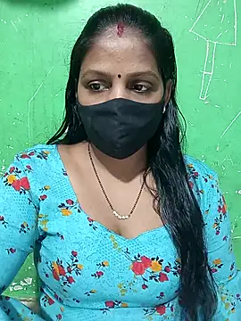 Snapshot of Parul-009 chatting on 11, 4, 2026 Parul-009 online show from 11, 4, 2026