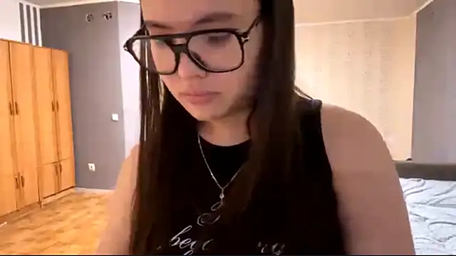 Snapshot of Ayazyn chatting on 2, 2, 2026 Ayazyn online show from 2, 2, 2026