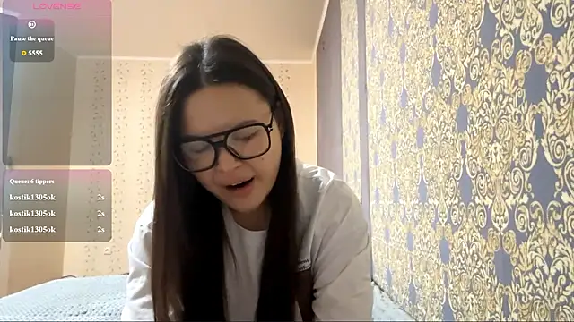 Snapshot of Ayazyn chatting on 7, 2, 2026 Ayazyn online show from 7, 2, 2026