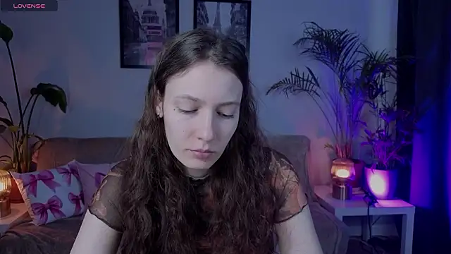 Snapshot of VioletaBloom chatting on 10, 2, 2026 VioletaBloom online show from 10, 2, 2026