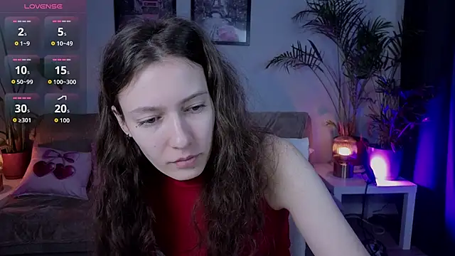 Snapshot of VioletaBloom chatting on 14, 2, 2026 VioletaBloom online show from 14, 2, 2026