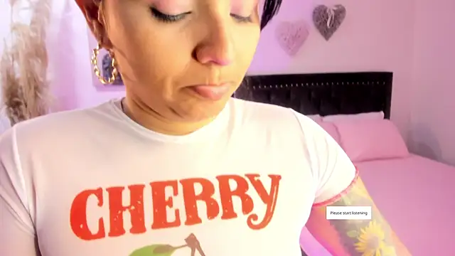 Snapshot of Lilyy_joness chatting on 13, 5, 2026 Lilyy joness online show from 13, 5, 2026