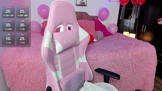 Snapshot of SiennaBloom chatting on 12, 2, 2026 SiennaBloom online show from 12, 2, 2026