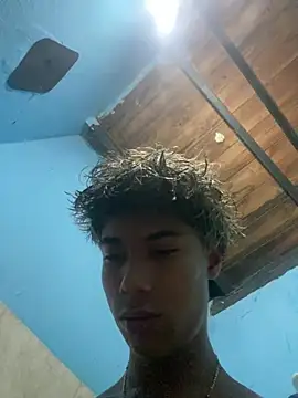 Snapshot of Adan21_cm chatting on 3, 2, 2026 Adan21 cm online show from 3, 2, 2026