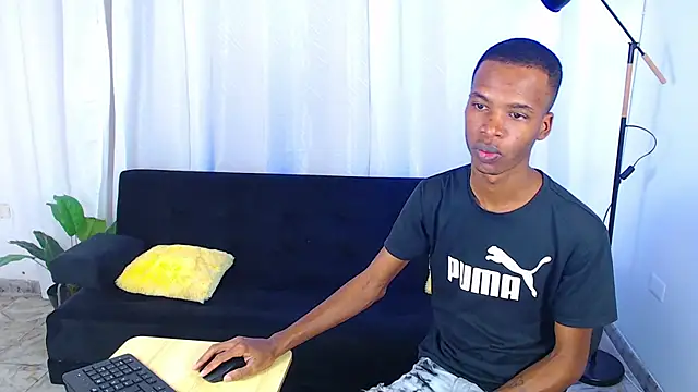 Snapshot of gusy_18 chatting on 16, 2, 2026 gusy 18 online show from 16, 2, 2026