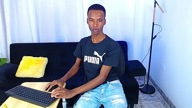 Snapshot of gusy_18 chatting on 27, 2, 2026 gusy 18 online show from 27, 2, 2026