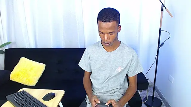 Snapshot of gusy_18 chatting on 2, 3, 2026 gusy 18 online show from 2, 3, 2026