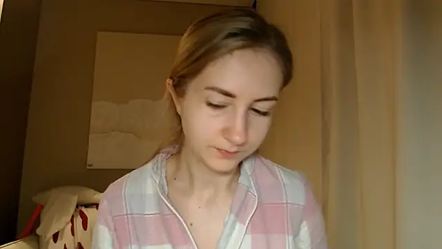 BluueSilk online show from 4, 2, 2025