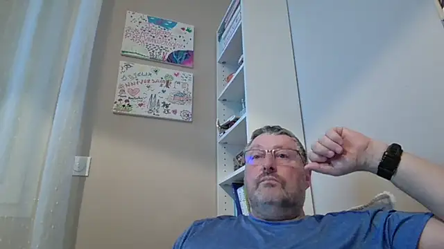 doudou310 online show from 12, 2, 2026